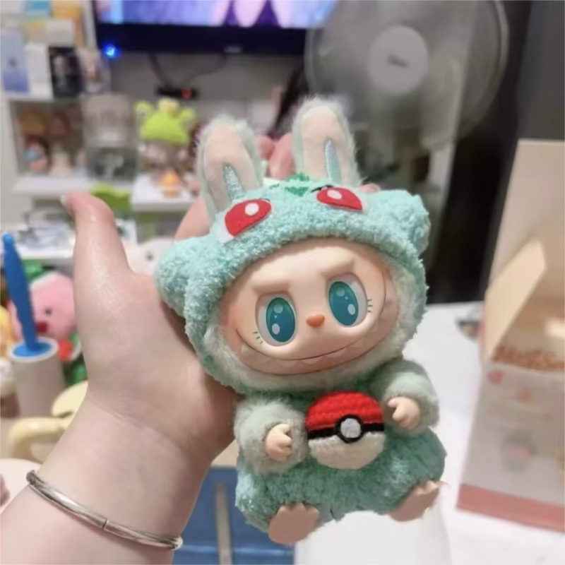 Fashion Doll Accessories Gift: Lafufu Cartoon Bulbasaur Outfit with Backpack, Mini Plush Doll Clothes